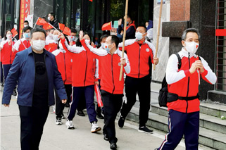 北京瑶医医院英雄凯旋