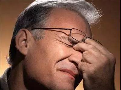 体内血稠,睡觉就能知?在睡眠中有这四个表现说明你的....(图1)