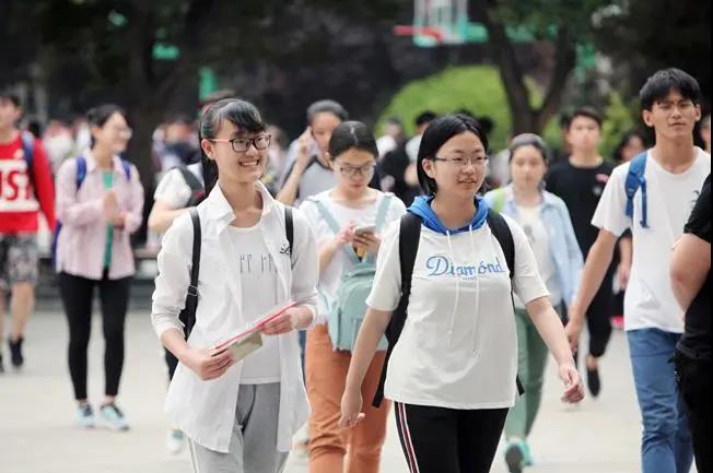 高考过后调理身体最重要 勿让身体“加深伤害”(图1)
